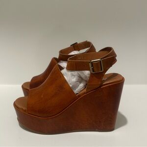 Antelope Ankle Strap Wedge